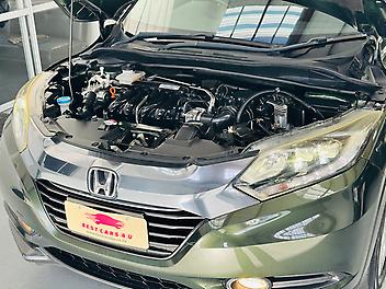 2014 Honda Vezel HYBRID SUPER LOW MILEAGE - 30,000 KM ONLY 