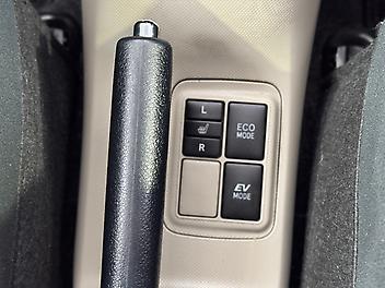 2012 Toyota Aqua G GRADE LIMITED | PUSH START WITH SMART KEY | LOW MILEAGE