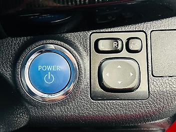 2017 Toyota VITZ HYBRID JUWELA LIMITED | SUPER  LOW MILEAGE | FOGs