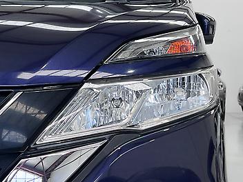 2017 Nissan Serena 2.0 L HYBRID V PACKAGE | 8 SEATER | ADAPTIVE CRUISE CONTROL 