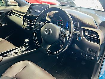 2017 Toyota C-hr 1.8L HYBRID | G LIMITED EDITION | TWO-TONE | ADAPTIVE CRUISE 