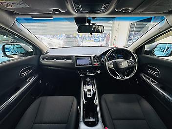 2014 Honda Vezel HYBRID SUPER LOW MILEAGE - 30,000 KM ONLY 