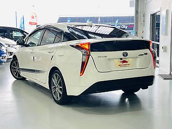 2016 Toyota Prius S GRADE HYBRID | ALLOYS | ADAPTIVE CRUISE CONTROL | PRE-OWNED