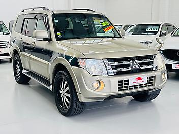 2013 Mitsubishi Pajero 3.2L DIESEL EXCEED | 7 SEATER | 4WD | FRESH IMPORT |