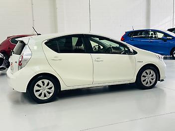 2012 Toyota Aqua S GRADE | PUSH START WITH SMART KEY | (PRE-OWNED)