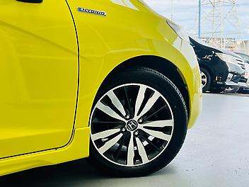 2013 Honda Fit S GRADE SPORTS HYBRID | TIPTRONIC | FOGs | ALLOYs 