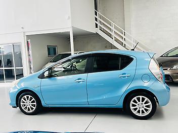 2013 Toyota Aqua S GRADE HYBRID | ALLOY WHEELS | REVERSE CAMERA