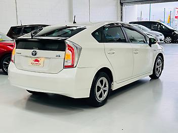 2015 Toyota Prius S GRADE LIMITED HYBRID | FOGs | FUEL SAVER