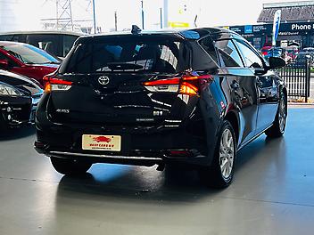 2017 Toyota Auris HYBRID HATCHBACK | FOG LAMPS | ALLOY WHEELS