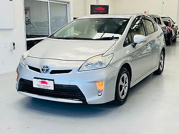 2012 Toyota Prius 1.8L HYBRID (PRE-OWNED)