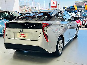 2016 Toyota Prius S GRADE LIMITED HYBRID | CRUISE CONTROL | FOG LAMPS