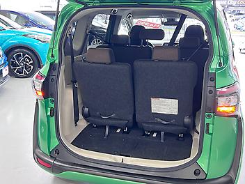 2016 Toyota Sienta HYBRID G GRADE | 07 SEATER | PUSH START | AUTO HEADLIGHTS 
