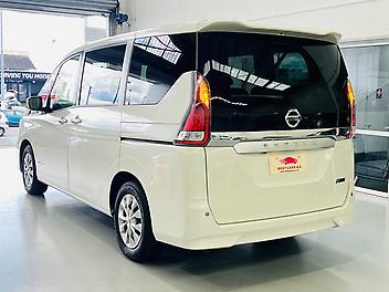 2017 Nissan Serena X HYBRID | 7 SEATER | 360 CAM | DUAL POWER DOORS 
