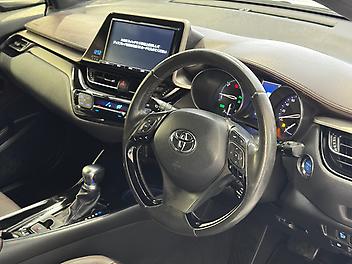 2017 Toyota C-hr G GRADE LIMITED LED HYBRID | CRUISE CONTROL