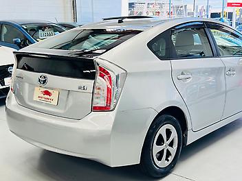 2012 Toyota Prius 1.8L HYBRID (PRE-OWNED)