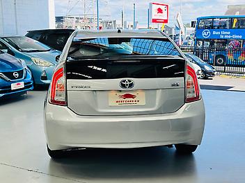 2012 Toyota Prius 1.8L HYBRID (PRE-OWNED)