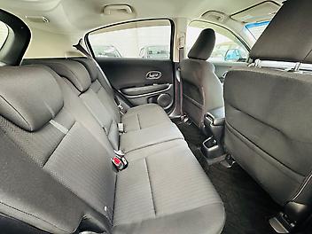 2014 Honda Vezel HYBRID SUPER LOW MILEAGE - 30,000 KM ONLY 
