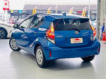2017 Toyota Aqua S GRADE | FACELIFTED | SUPER LOW MILEAGE 