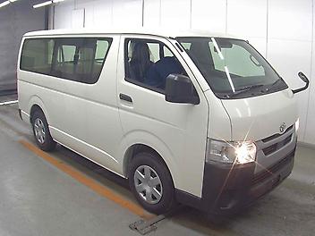 2025 Toyota Hiace ALMOST BRANDNEW DIESEL 29KM ONLY | CLAIM 20% TAX DEDUCTION