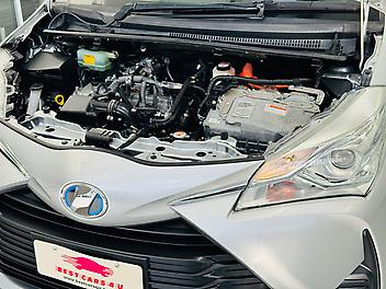 2018 Toyota VITZ HYBRID F GRADE | PUSH START WITH SMART KEY | DUAL MULTIFUNCTION