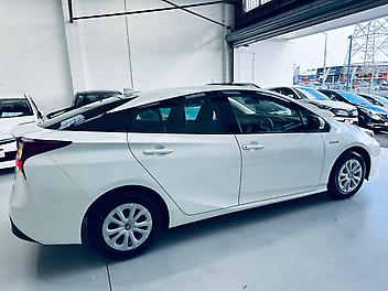 2019 Toyota Prius S GRADE | CRUISE CONTROL | REAR WIPER 