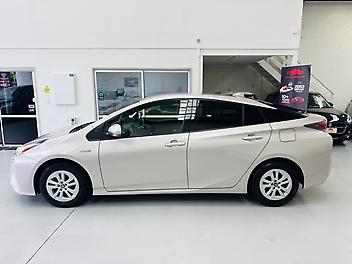 2018 Toyota Prius S LIMITED SAFETY PLUS | CRUISE CONTROL | AUTO PARKING