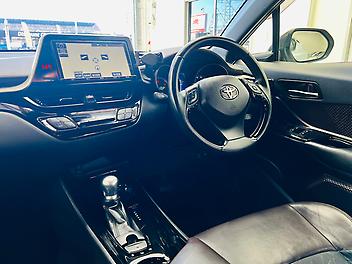 2017 Toyota C-hr G LIMITED HYBRID | RADAR CRUISE CONTROL | LOW MILEAGE