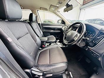 2014 Mitsubishi Outlander PHEV 4WD | LEATHER TRIM | CRUISE | HEAT SEAT | POWER TAIL GATE