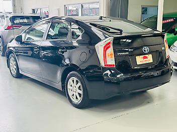 2014 Toyota Prius S GRADE LIMITED |  FOG LAMPS | PRE-OWNED