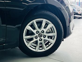 2013 Mazda Axela HYBRID S PACKAGE | BLACK EDITION | ALLOYS | FOGs