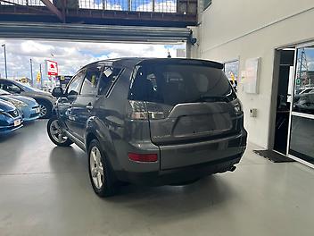 2007 Mitsubishi Outlander 07-SEATER | 4WD PETROL SUV | (PRE-OWNED)