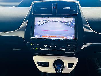 2017 Toyota Prius 1.8L HYBRID | S GRADE | ADAPTIVE CRUISE CONTROL | FOG LIGHTS