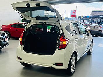 2016 Nissan NOTE MEDALIST E-POWER SAFETY EDITION