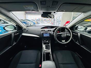 2011 Mazda Axela 1.5L SPORTS HATCHBACK | AUTOMATIC | (PRE-OWNED)