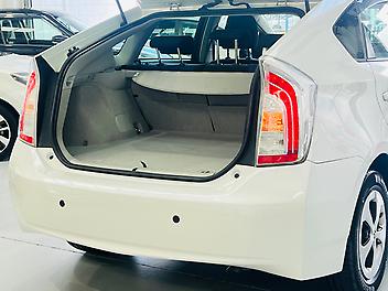 2013 Toyota Prius S GRADE HYBRID | LOW MILEAGE  