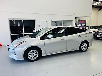 2016 Toyota Prius S GRADE LIMITED HYBRID | CRUISE CONTROL | FOG LAMPS