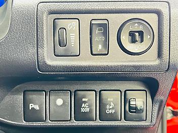 2014 Lexus Ct 200h CT200H VERSION C | HYBRID LUXURY WITH PREMIUM FEATURES