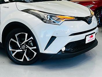 2017 Toyota C-hr G LIMITED HYBRID | RADAR CRUISE CONTROL | LOW MILEAGE