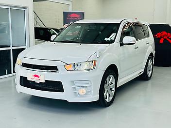2010 Mitsubishi Outlander 2.4L 4WD MINI SUV | 7-SEATS | SMART KEY | (PRE-OWNED)