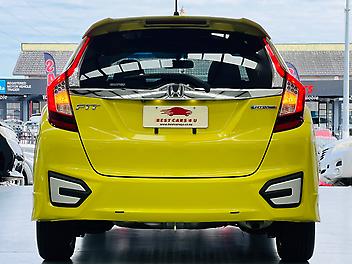 2013 Honda Fit S GRADE SPORTS HYBRID | TIPTRONIC | FOGs | ALLOYs 