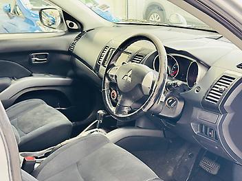 2009 Mitsubishi Outlander 07-SEATER | 4WD PETROL SUV | (PRE-OWNED)