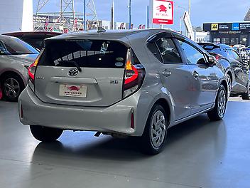 2019 Toyota Aqua S GRADE | LANE DEPARTURE | AUTO HEADLIGHTS | REVERSE CAMERA