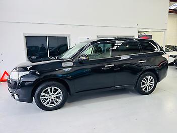 2013 Mitsubishi Outlander PHEV 4WD | LEATHER | HEAT SEAT | (PRE-OWNED)