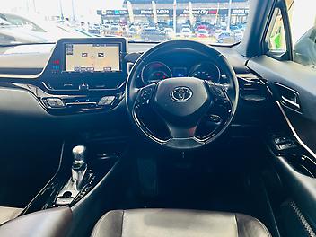 2017 Toyota C-hr G LIMITED HYBRID | RADAR CRUISE CONTROL | LOW MILEAGE
