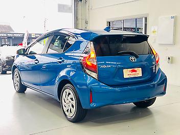 2017 Toyota Aqua S GRADE | FACELIFTED | SUPER LOW MILEAGE 
