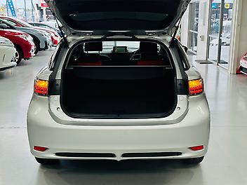 2012 Lexus Ct 200h HYBRID HATCHBACK | RADAR CRUISE CONTROL