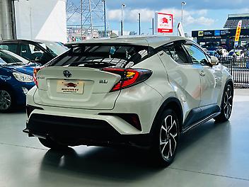 2017 Toyota C-hr G LIMITED HYBRID | RADAR CRUISE CONTROL | MINT CONDITION