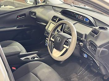 2017 Toyota Prius S LIMITED HYBRID | CRUISE CONTROL | ALLOY WHEELS