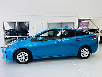 2019 Toyota Prius S LIMITED HYBRID | CRUISE CONTROL | FOG LAMPS