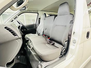 2025 Toyota Hiace 2.8 L DIESEL | ALMOST BRANDNEW | ONLY 35KM | APPLE CAR PLAYER